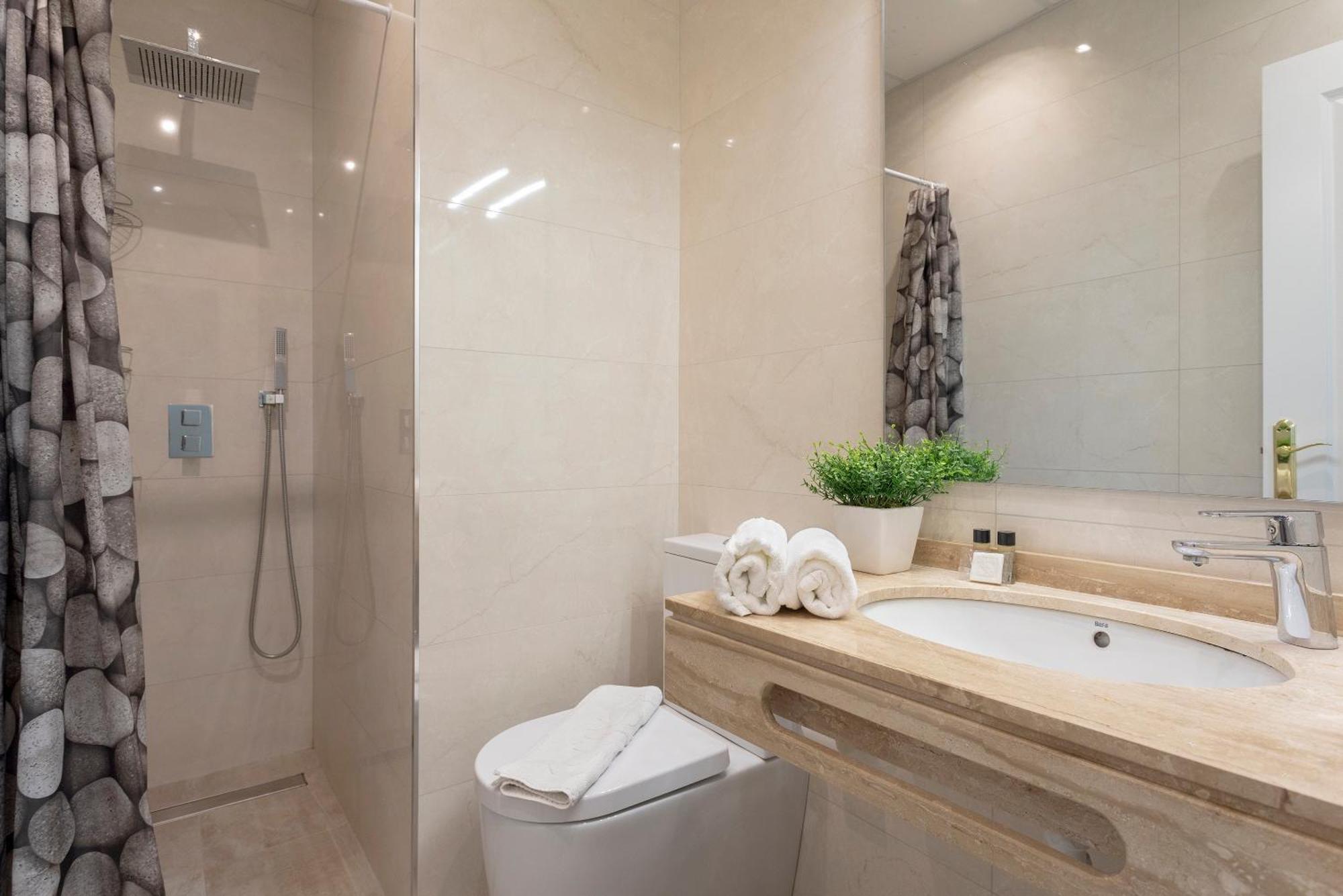 Apartamento Reformado En Malaga Centro By Rent Me Bagian luar foto